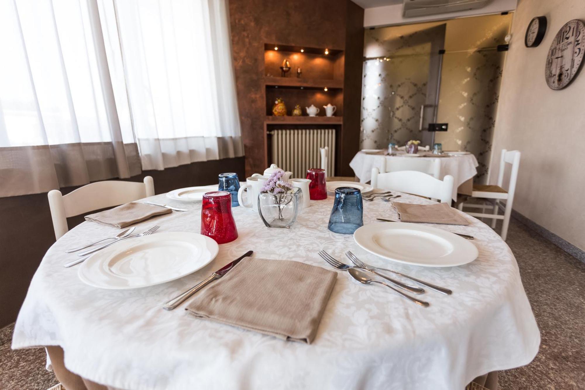 Sullivan Ristorante Hotel Ponte San Marco Eksteriør billede